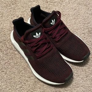 Maroon Adidas size 8 sneakers.